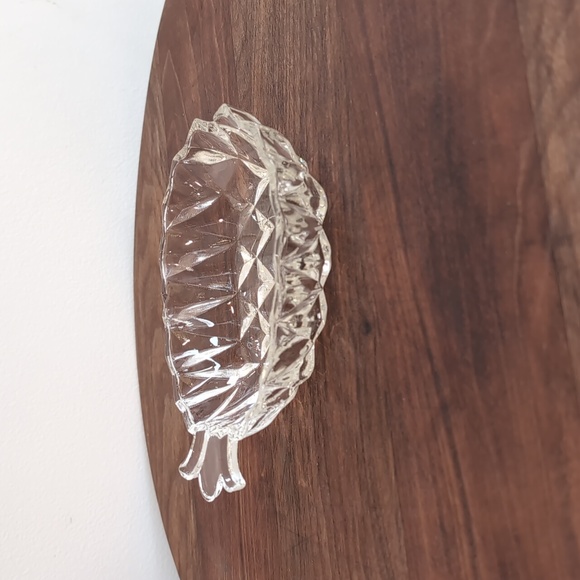 Small Glass Pinnapple Dish - Picture 2 of 6